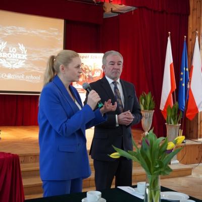 Wizyta minister edukacji Barbary Nowackiej w krzepickim liceum