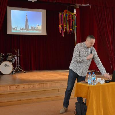 Podroznik 2018 02