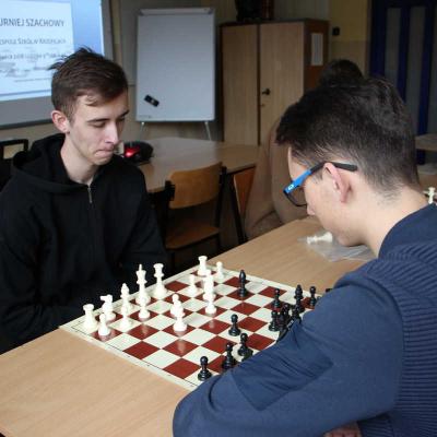 Szachy 09